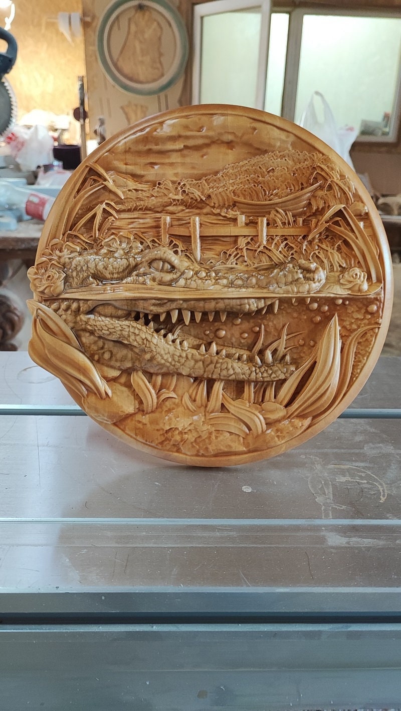 Alligator Wood Sculpture